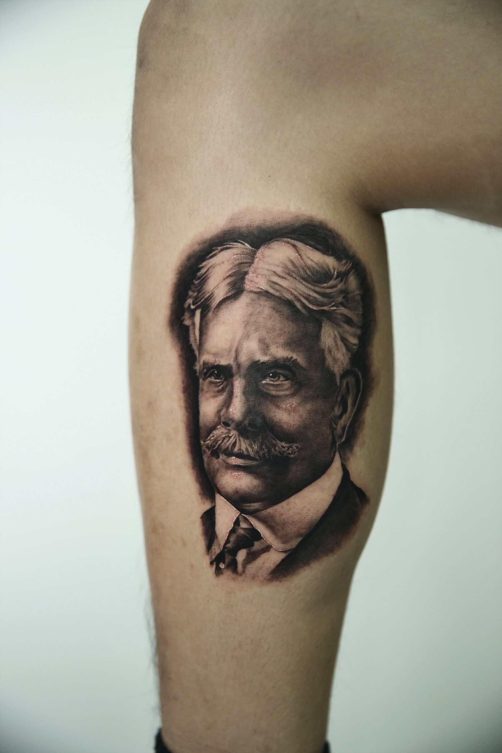 The Allure Of Ink: Women'S Tattoo Journey - 6z6v3vk