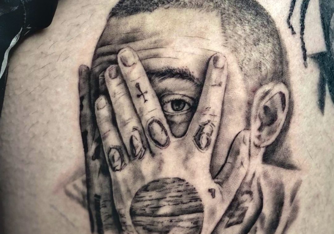 realism portrait of mac miller
